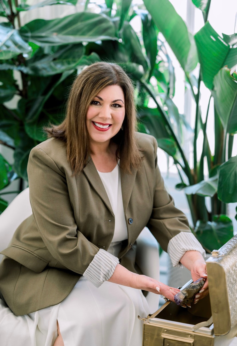 Aileen Nealie opening a box