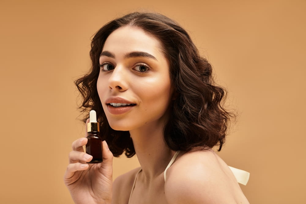 Skincare Tips for Maintaining a Youthful Glow