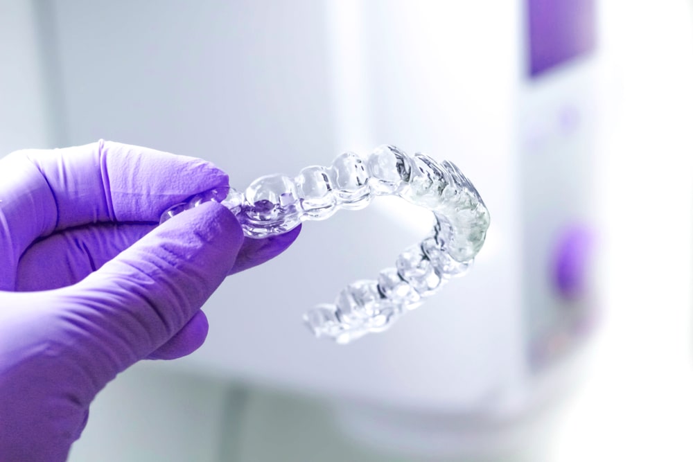 Invisalign Clear Brace Handheld