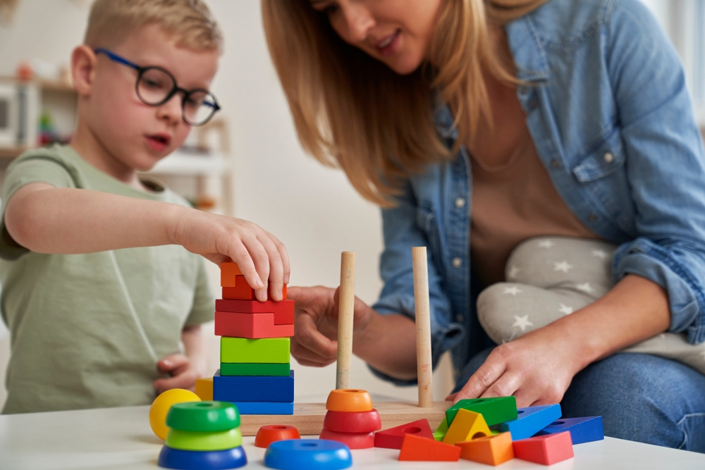 Individual therapy during educational class