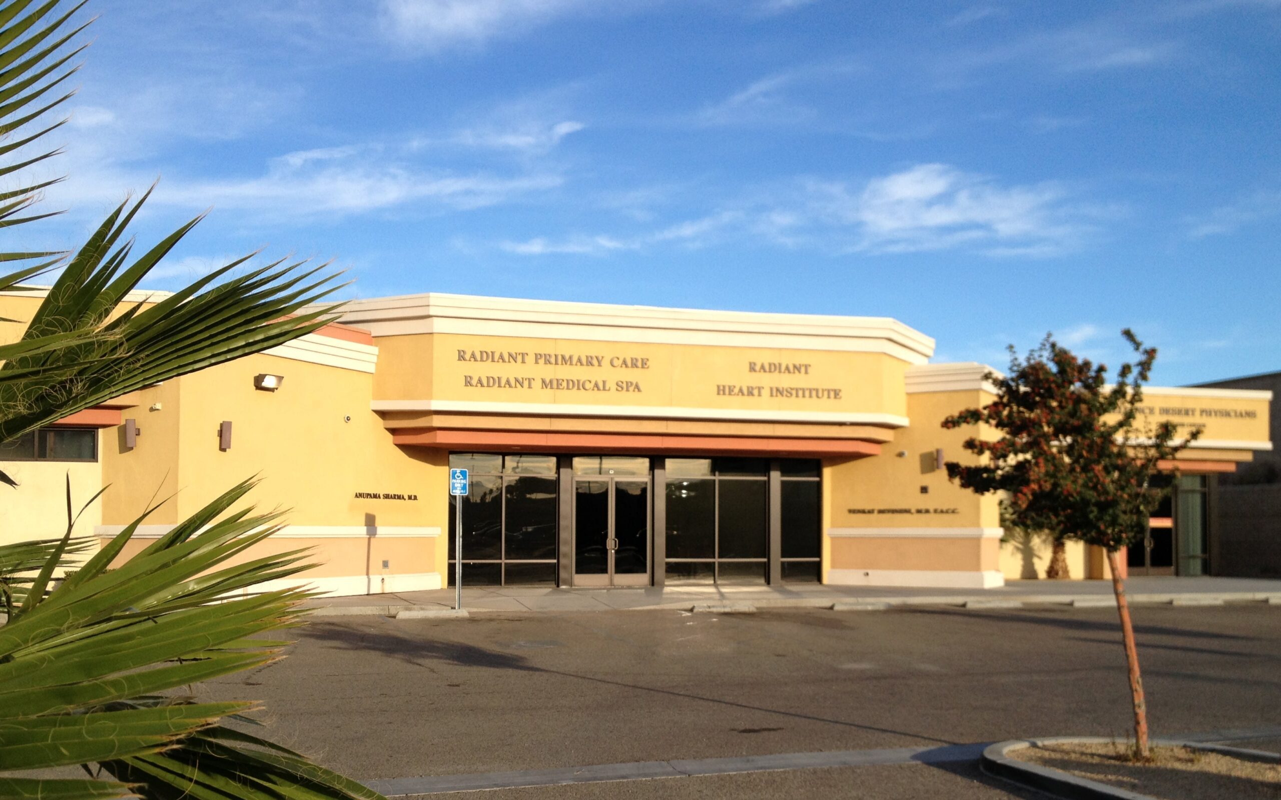 Radiant Medical Group office Front View