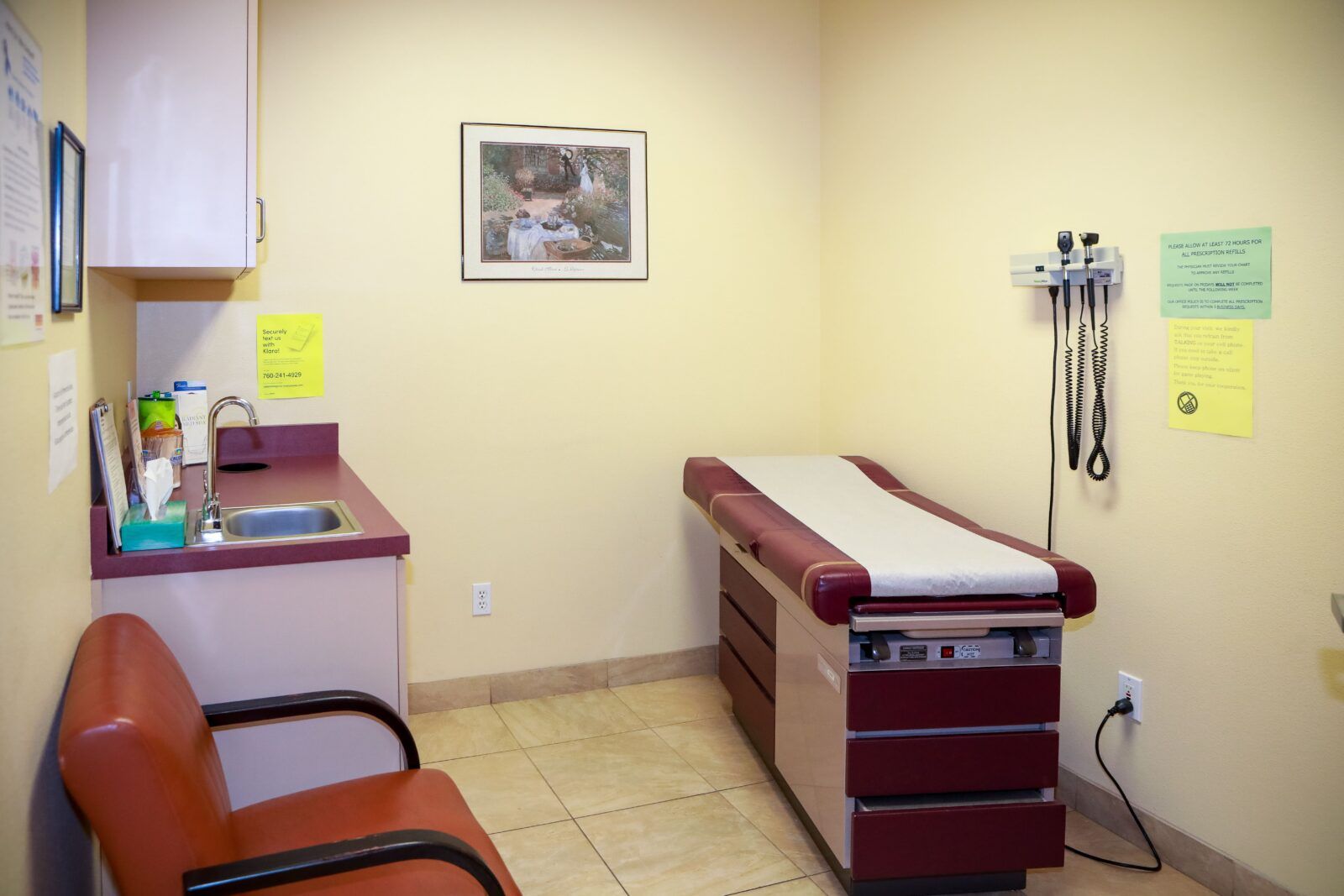 Radiant Medical Group - Office treatment Room