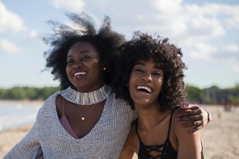 How to Floss Your Teeth Gateway Dentistry Gilbert, AZ