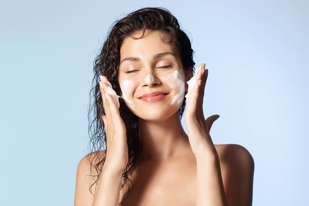 Combating Acne with Top Skincare Ingredients