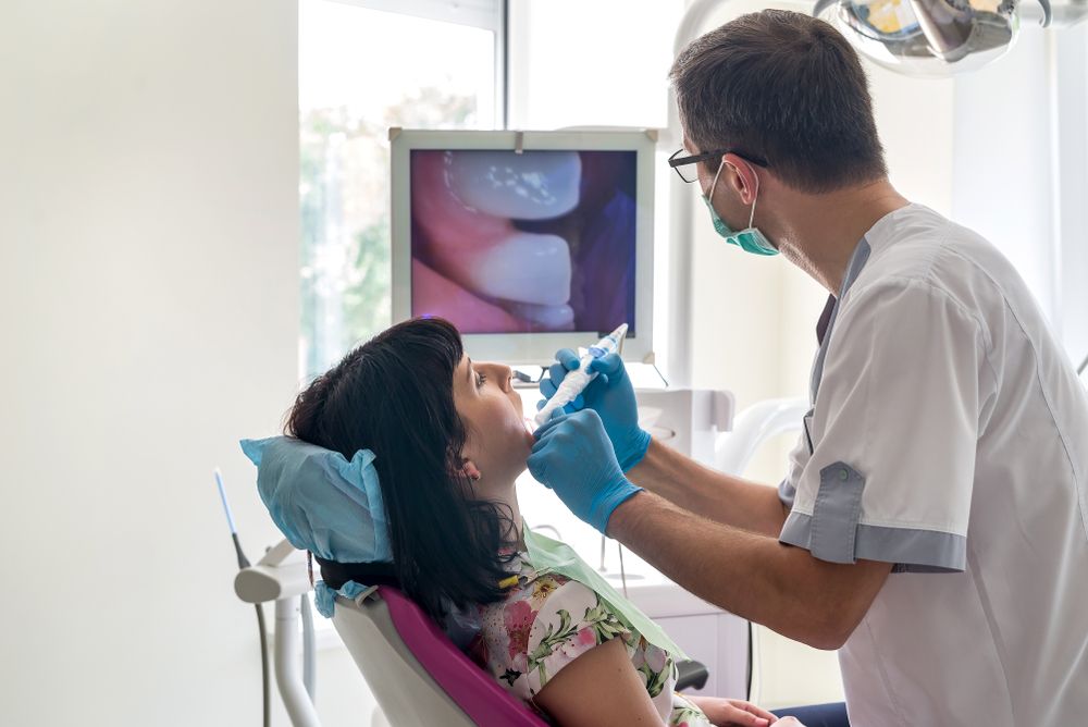 The use of intraoral cameras for more effective dental care