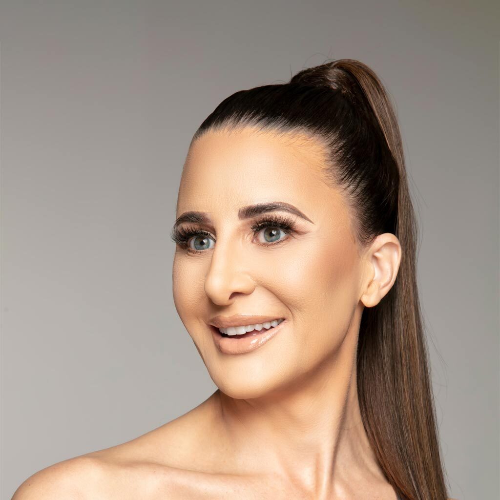 beautiful woman with ponytail smiling