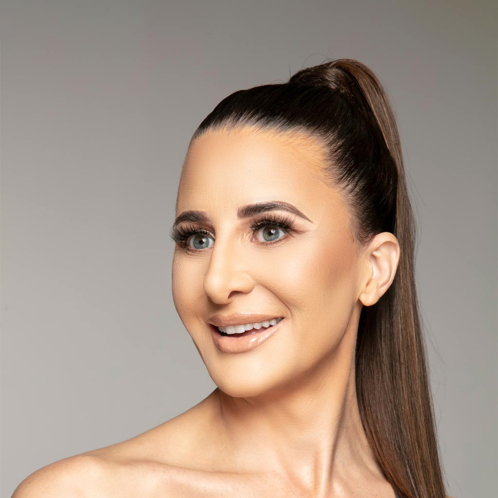 beautiful woman with ponytail smiling