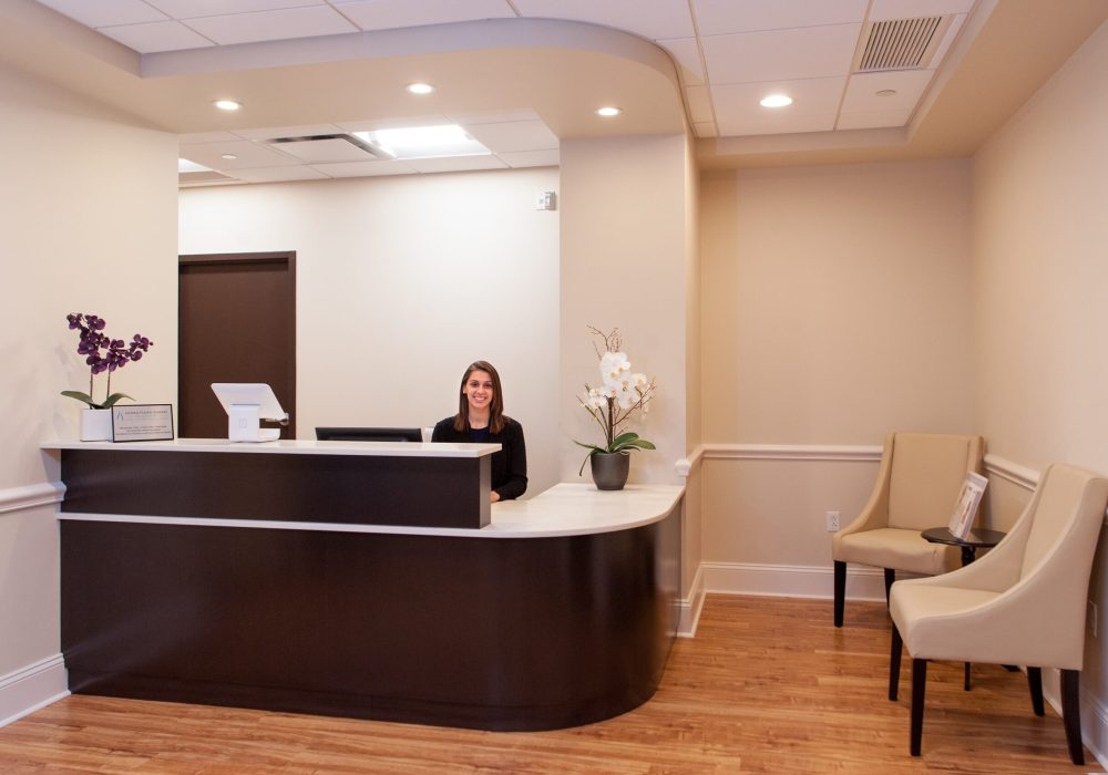 Front desk at Jandali Plastic Surgery