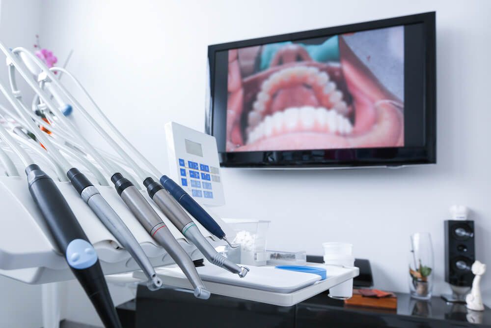 Dental office - specialist tools, drills, handpieces and laser