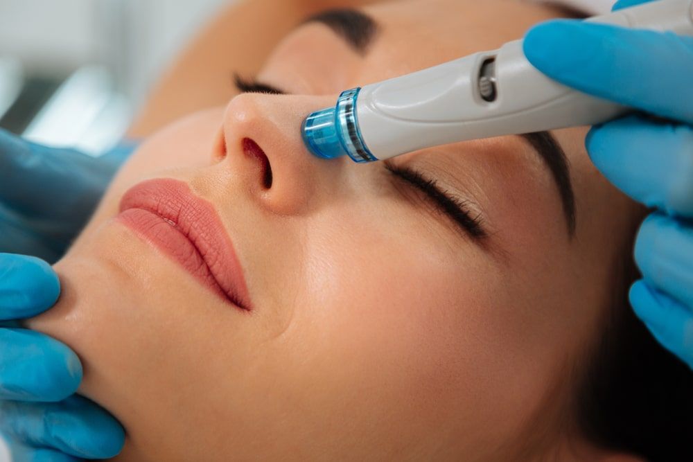 modern device for hydrafacial procedure used for face cleansing