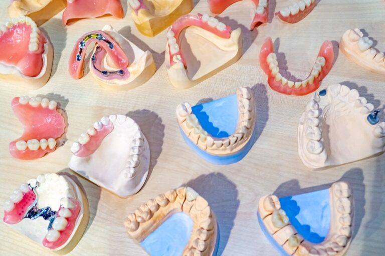 False teeth. Dentistry. Prosthetic dentistry. Dental plates. Artificial tooth. Dental treatment. Dental material.