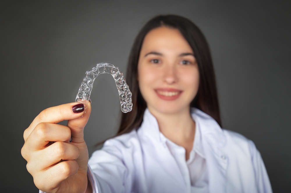 Maintaining Oral Health with Invisalign